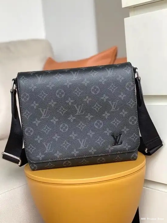 AAA Replica Ru VUITTON PM LOUIS DISTRICT 0606